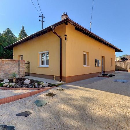 Anita Budapeste Exterior foto