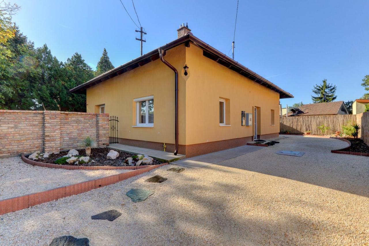 Anita Budapeste Exterior foto